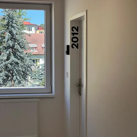Apartament Cozy In Centre Of 10 Vrsovice