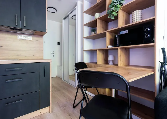 Cozy In Centre Of 10 Vrsovice Apartmán
