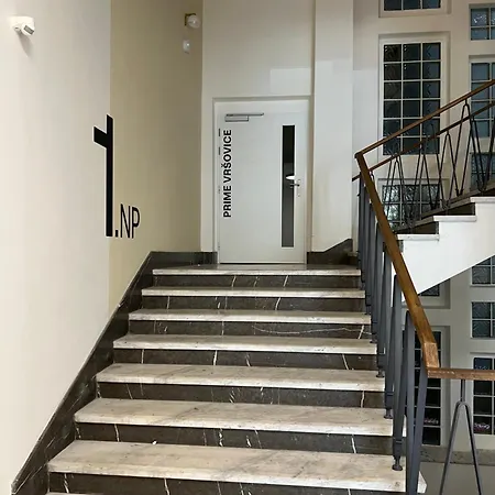 Appartement Cozy In Centre Of 10 Vrsovice Prague