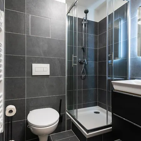 Cozy In Centre Of 10 Vrsovice Appartement